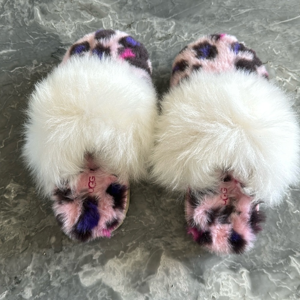 Cheetah print Ugg slippers, new with tag